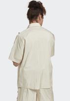 adidas Originals - Reveal short sleeve over shirt - wonder white