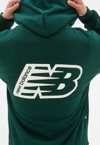 New Balance  - Nb essentials magnify fleece hoodie - nightwatch green