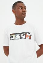 Trendyol - Snoopy printed regular fit tee - white