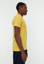 Trendyol - Steve slim fit short sleeve golfer - yellow