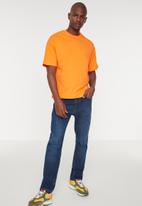 Trendyol - You broke me first relaxed fit tee - orange