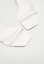 MANGO - Triangle strappy heeled leather sandal - white