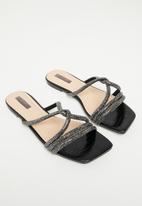 Plum - Diaz square toe sandal - black