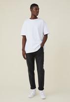Cotton On - Relaxed tapered jean - vintage black