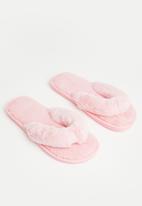 dailyfriday - Lindy soft touch tong slippers - pink