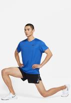 Nike - Nike Pro Dri-FIT short sleeve tee - blue 