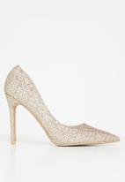 Plum - Hala barely there court heel - gold