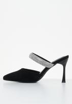 Miss Black - Devine1 court heel - black