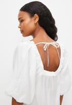 MILLA - Square neck volume blouse - white
