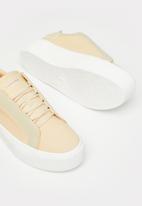 vulcanized flatform laceup