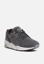 puma trinomic r698 39