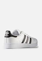 adidas bb2244