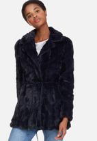 Vero Moda - Ellen faux fur jacket