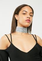 Missguided - Metallic choker necklace