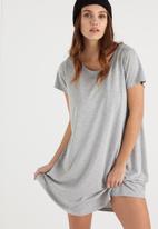 Cotton On - Tina T-shirt dress - Grey marle