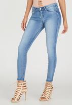 SISSY BOY - Axel Mid Rise Skinny with Bling Profile Mid Blue