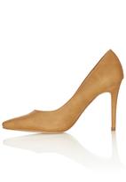 tan court shoes wide fit