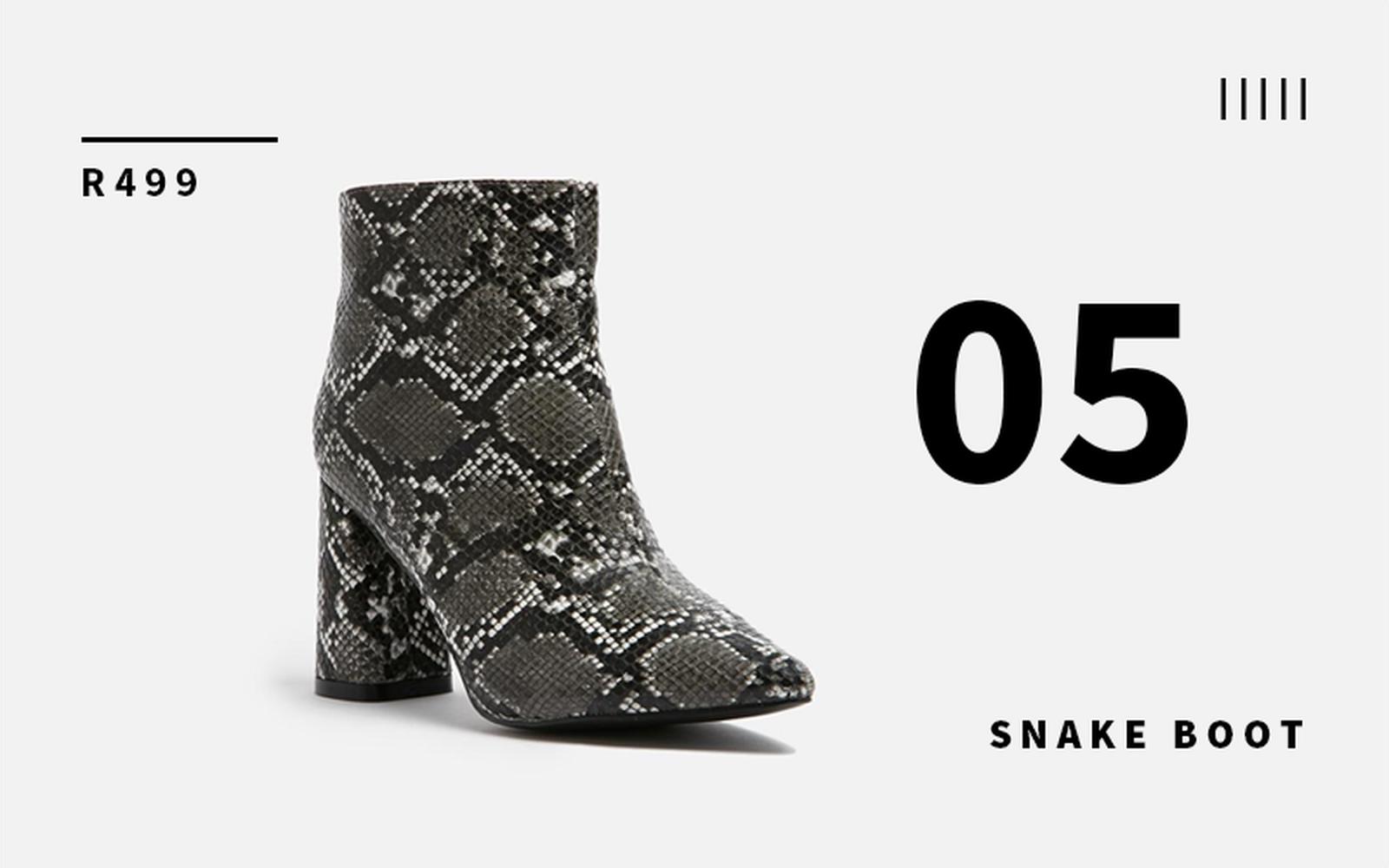 Britney Spears in snakeskin everything