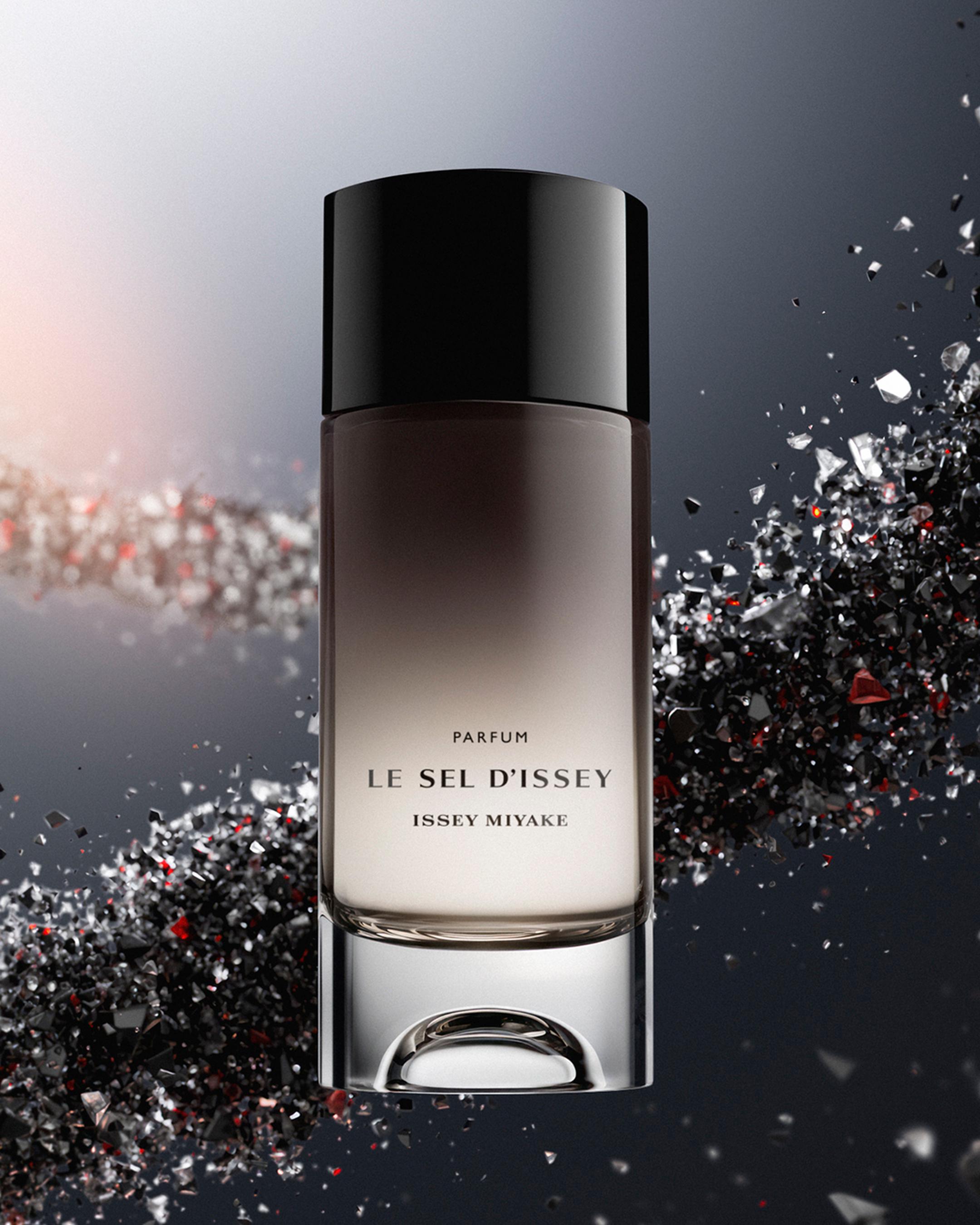 ISSEY MIYAKE