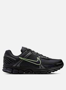 W NIKE ZOOM VOMERO 5 - Burgundy Crush/Black-Midnight Navy-Black