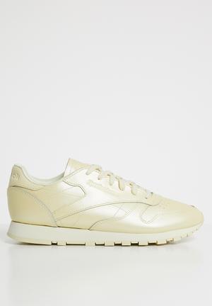 reebok classic yellow shoes