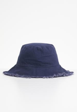 Distressed denim bucket hat - navy