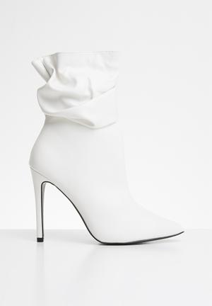 Adorn slouched heeled ankle boot - white 