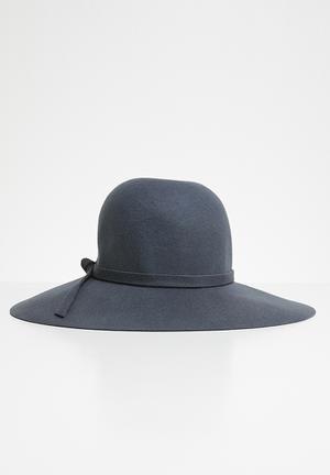 floppy hats online