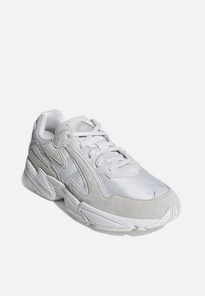 YUNG-96 CHASM - crystal white/crystal white/ftwr white
