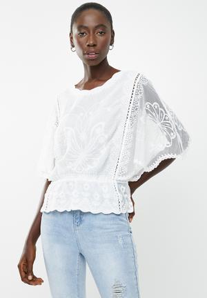 Emily embroidery crochet top - white