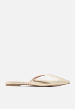 ally slip on mule