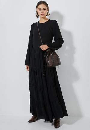 Maxi tiered dress - black