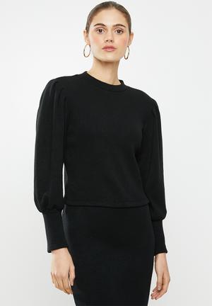 Puff sleeve knit top - black