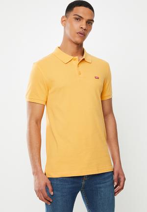 levi's golf t shirt price