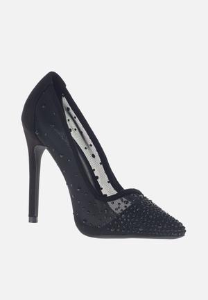 womens black court heels