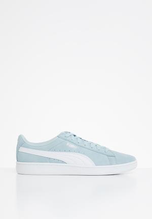 puma shoes sky blue colour