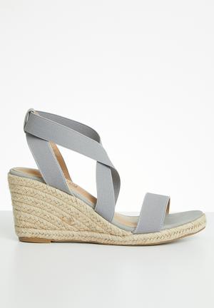 grey heels online