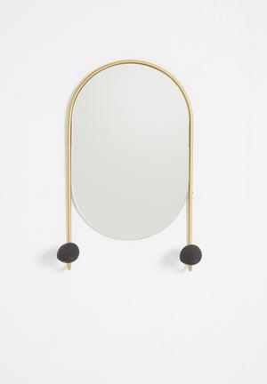 Pill shaped mirror with hooks - black & gold