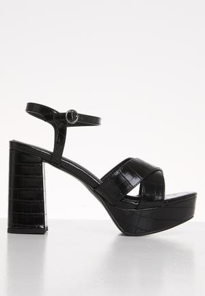 latest heels for ladies 219