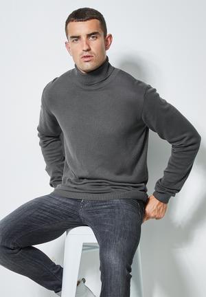 black polo neck mens