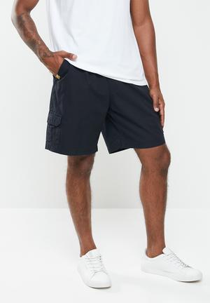 mens white shorts with pockets