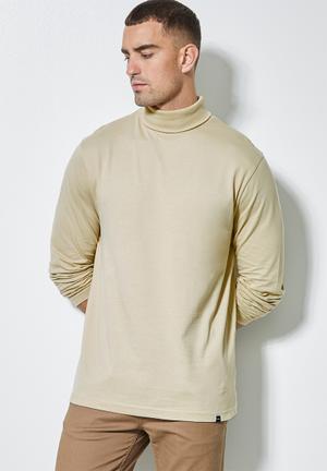 polo neck