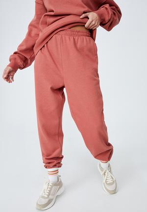 Classic track pant - earthy red