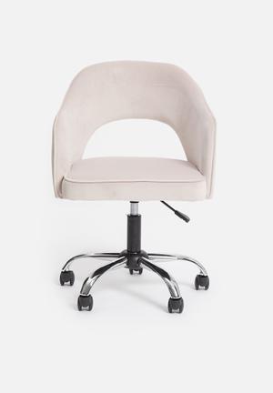 blush chair for desk