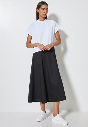 Grown on sleeve single jersey & poplin combo dress - white & black