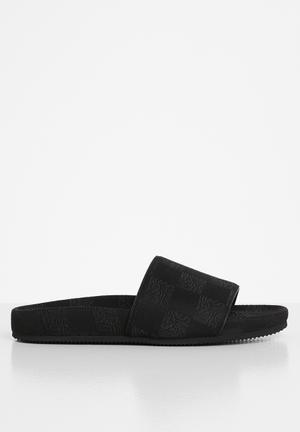 steve madden slides mens