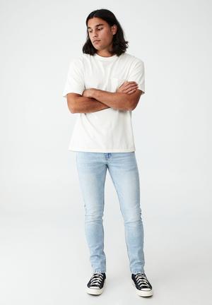 Mens Fashion - Buy Jeans, T-Shirts 
