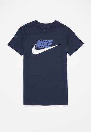 superbalist nike t shirts