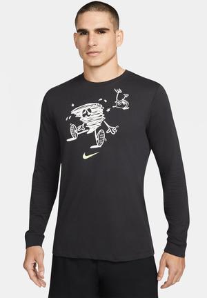 superbalist nike t shirts