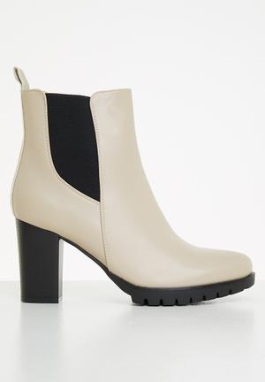 superbalist chelsea boots